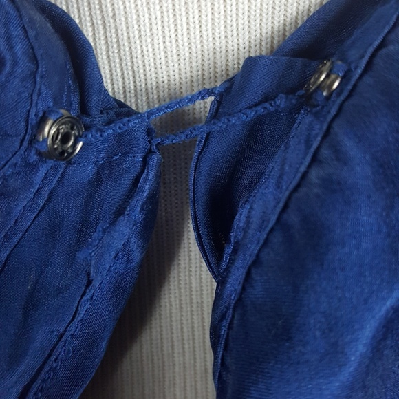 Banana Republic Royal Blue 100% Silk Blouse - Picture 4 of 8